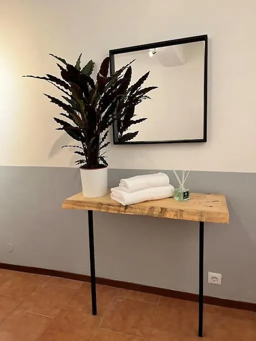 Apartament 2-Bedroom Flat In The Heart Of Bergamo City Centre Włochy