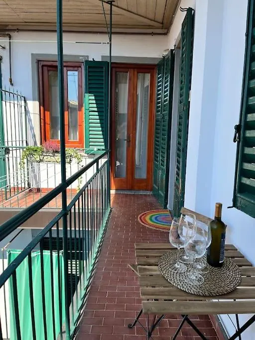 2-Bedroom Flat In The Heart Of Bergamo City Centre